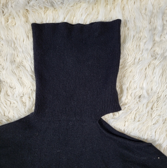 PAIGE Women's Raundi Turtleneck Wool Blend Midi Dress Size Medium - Picture 7 of 14